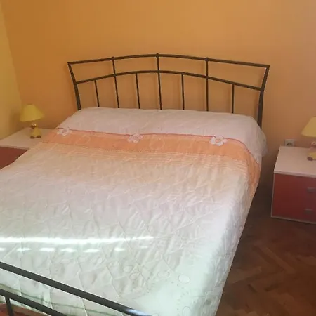 Appartement For Families With Children Vinez, - 15826 *
