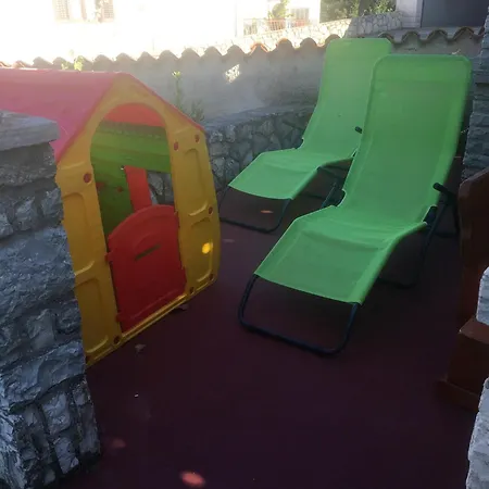 For Families With Children Vinez, - 15826 * לאבין